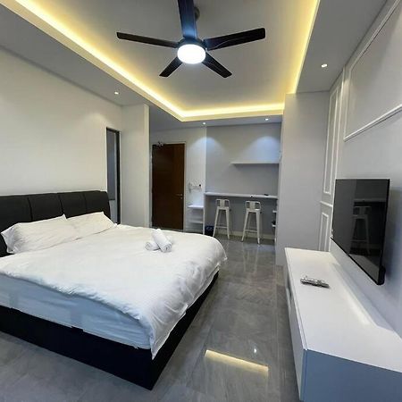 Imperio Residence Melaka - Lovely Classic Studio For Couple Stay With Wifi Bagian luar foto