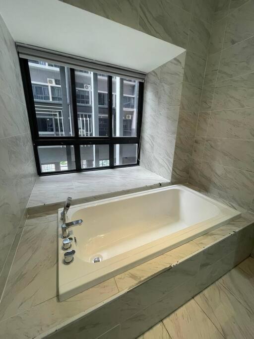 Imperio Residence Melaka - Lovely Classic Studio For Couple Stay With Wifi Bagian luar foto