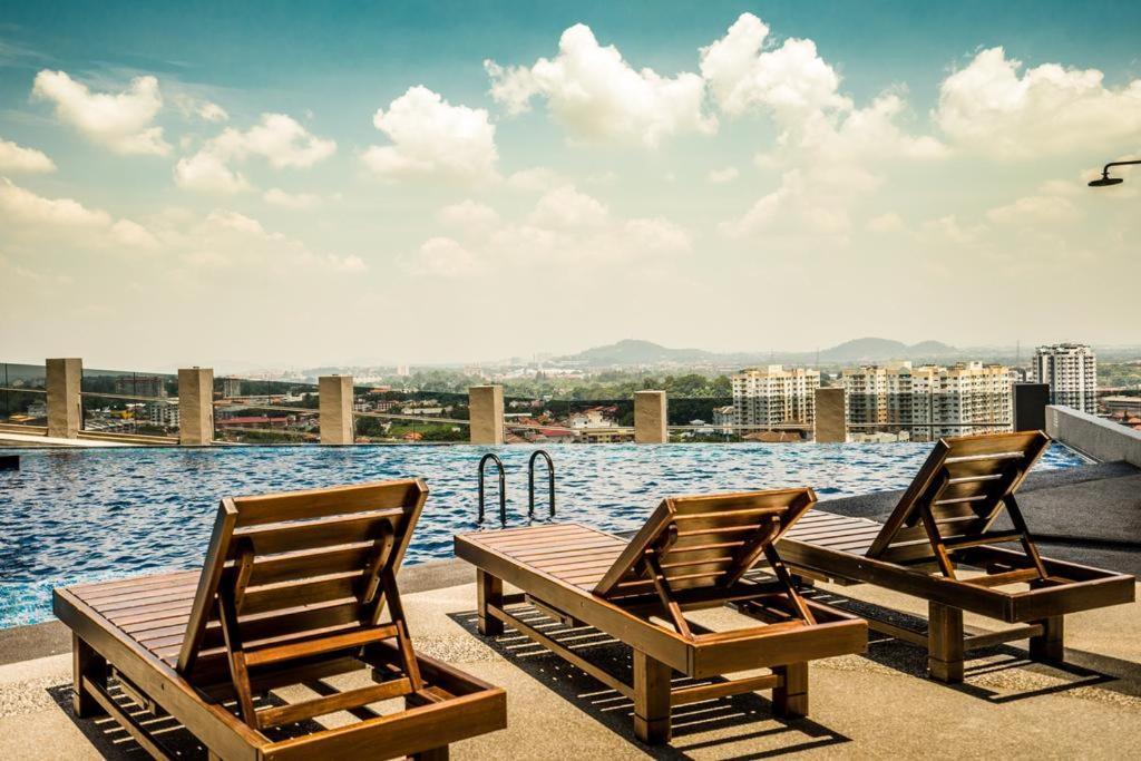 Imperio Residence Melaka - Lovely Classic Studio For Couple Stay With Wifi Bagian luar foto